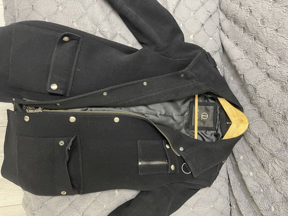 Продам черное дорогое пальто