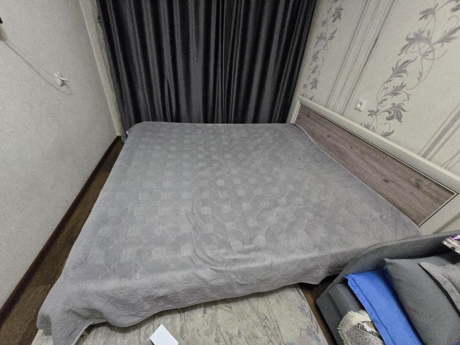 Двухспальный кроват