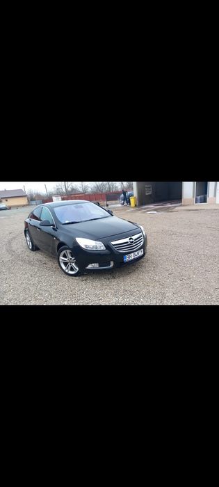 Opel Insignia 2011