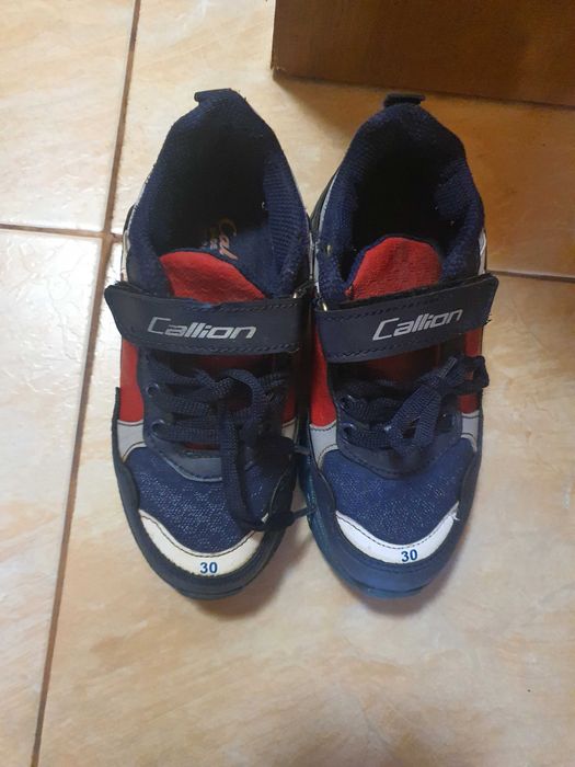 Обувки за дете  маратонки и сансали