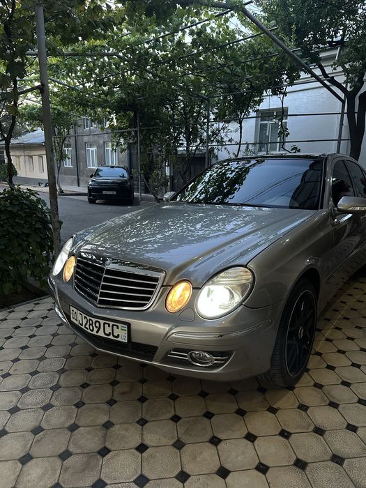 Mersedes benz 211 e240
