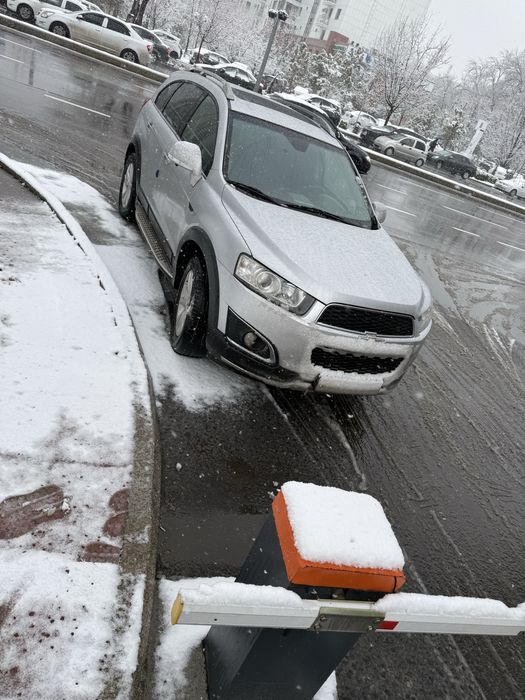 Captiva 3/4 в отличном состоянии