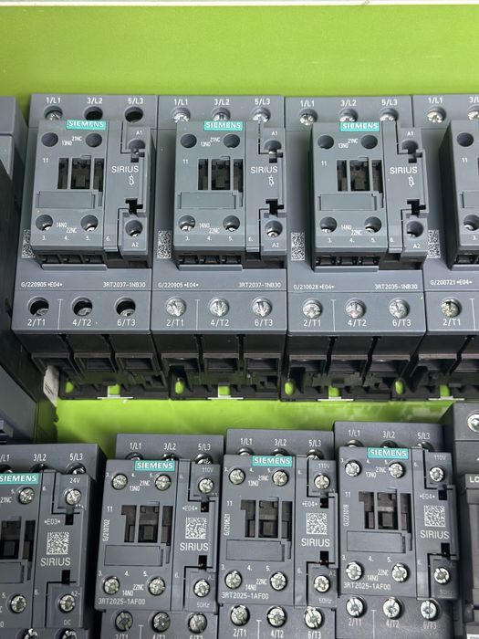 Контактор Siemens