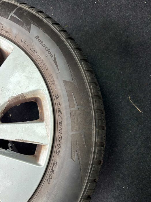 4 бр. джанти Suzuki 16 със зимни гуми Nexen 205/60 R16 DOT 4223