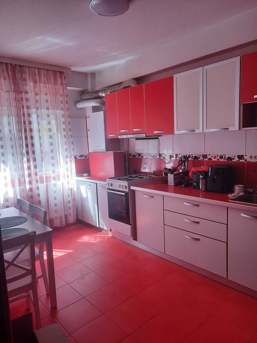 Inchiriez ap 2 cam Militari Residence