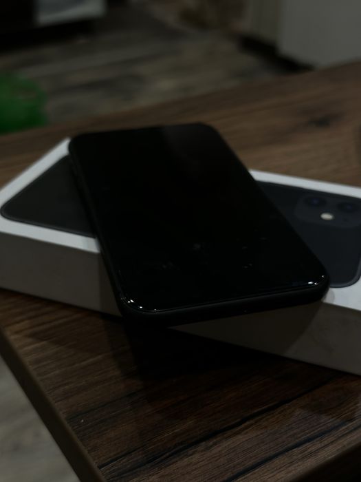 Продам iPhone 11 64gb