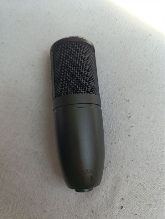 Микрофон AKG P120 конденсаторный
