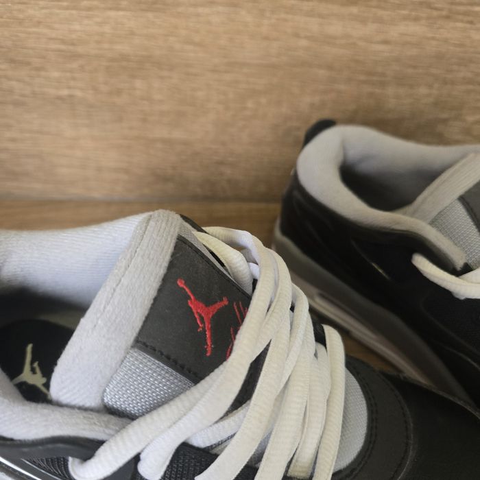 Маратонки Нови 38 номер DJORDAN