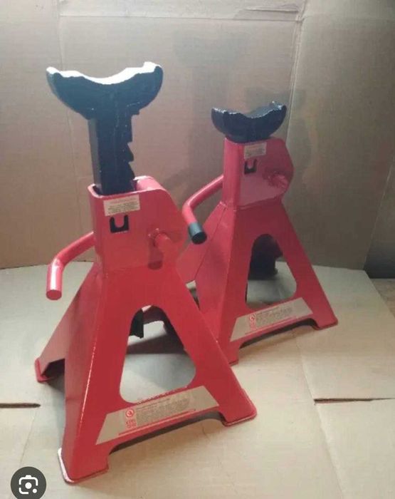 подставка под машину. домкрат . подъёмник  для автомобиля 3 тонн