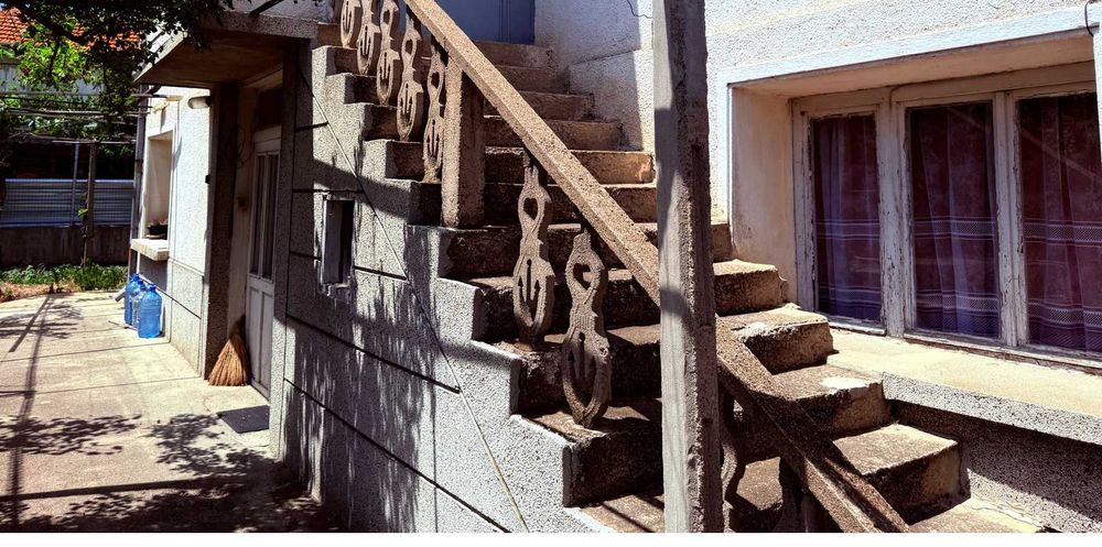 Продава се Къща в Твърдица - 156 кв.м за 417 €/кв.м - Снимка #2