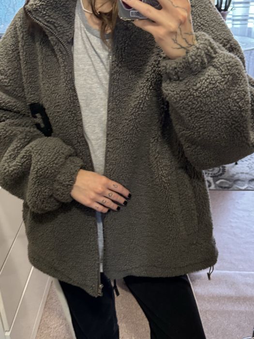 Продам. Теплая кофта-куртка