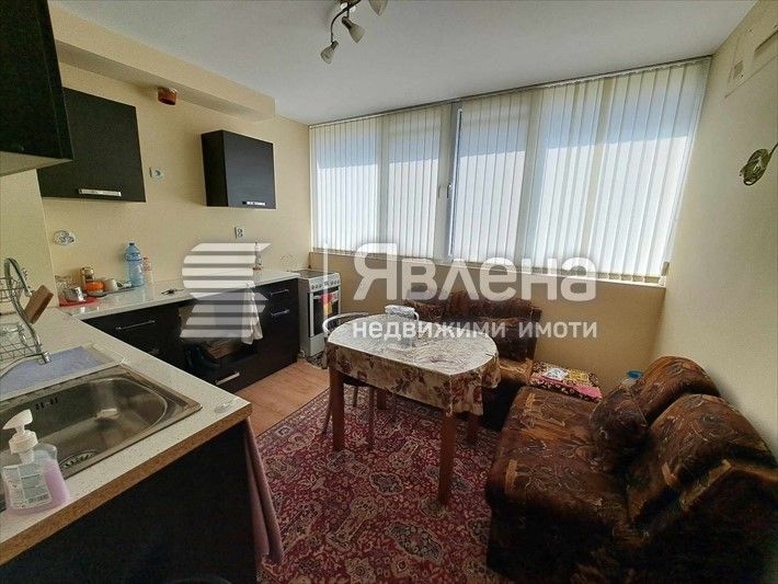 Продава се Двустаен апартамент в Ямбол, Георги Бенковски - 63 кв.м за 837 €/кв.м - Снимка #9