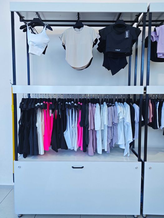 Шкафы - торговое оборудование в отличном состоянии