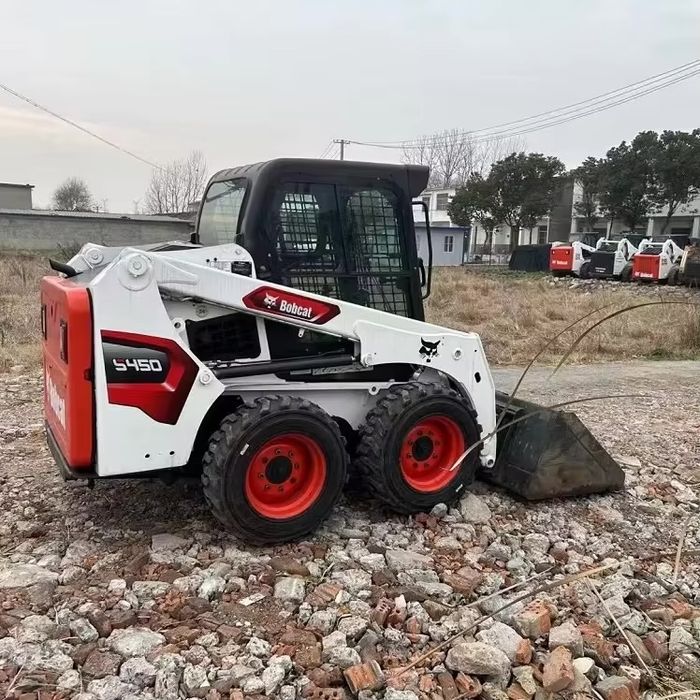 Inchiriere Miniexcavator Miniincarcator Bobcat