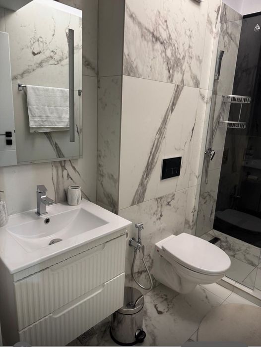 Apartament de închiriat de 2 camere ,în complex Quartz Rezidence.