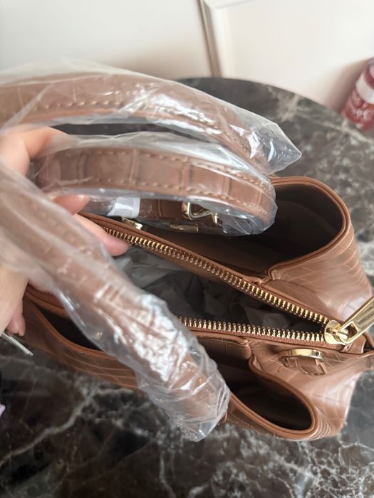 Нова чанта LASOCKI