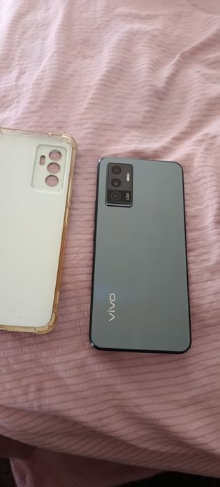 Vivo v23e в хорошем состоянии