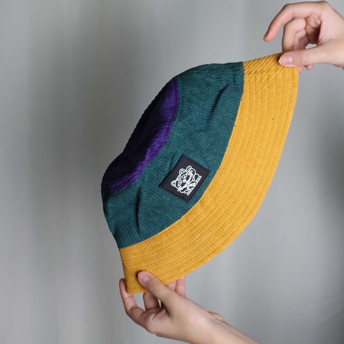 Pălărie bucket retro – Nouă