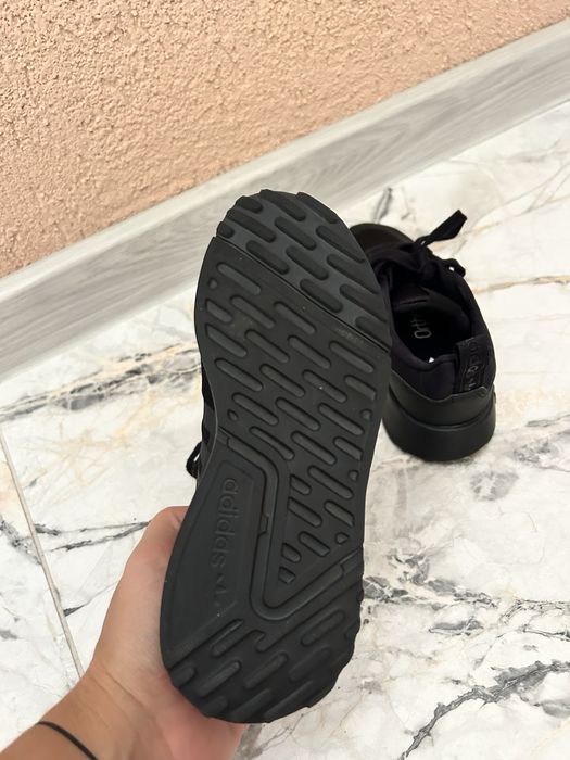 Vand adidasi adidas marimea 28