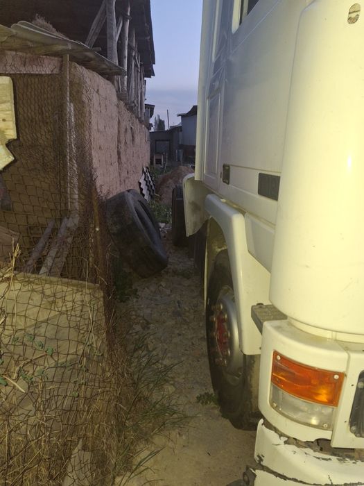 Продам вольво ф12