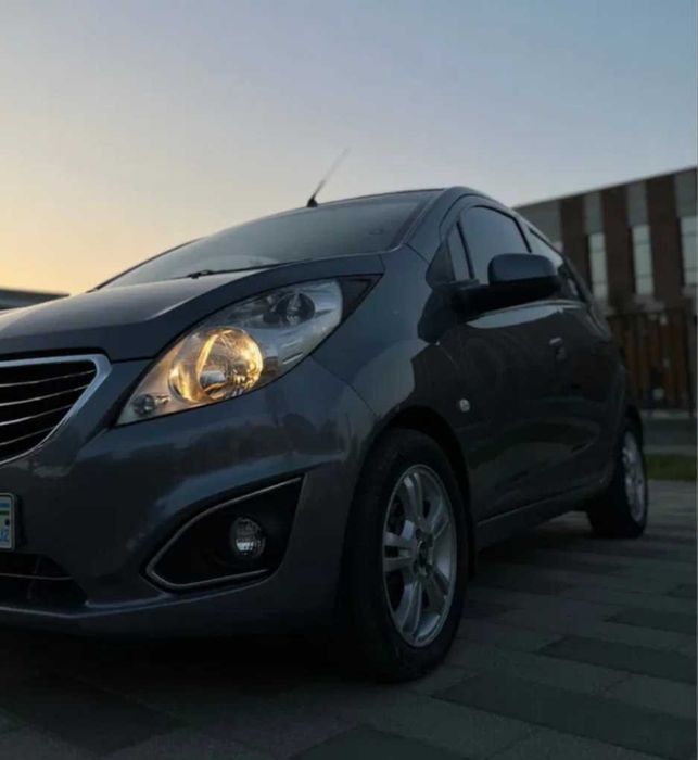 Mashina spark god2017