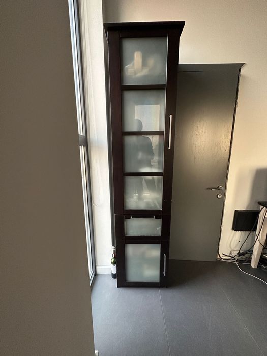 Шкаф пенал, две навесные полки и рабочий стол