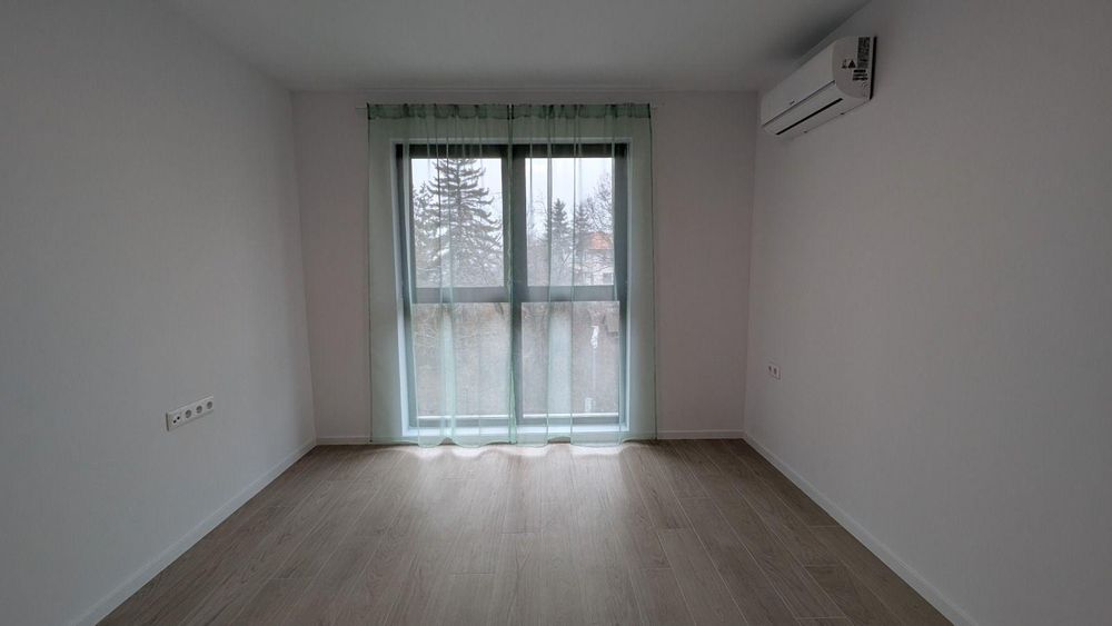 Дава се под наем Тристаен апартамент в София, Витоша - 94 кв.м за 1196.97 € - Снимка #6