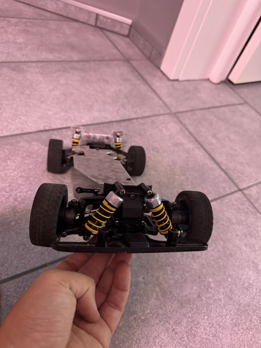 Vand sasiu automodel rc tamiya tg10 1/10 roller