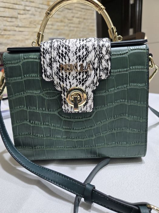 Poseta Nekula piele model crossbody