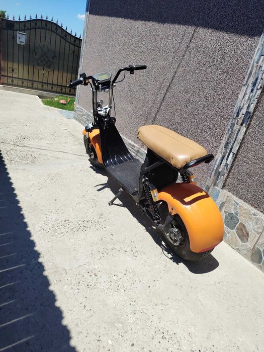 Scuter electric city