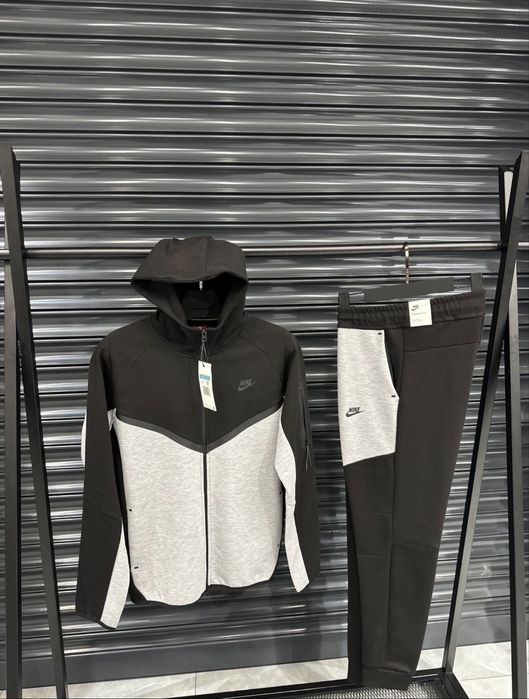 Nike tech fleece чисто нов оригинален