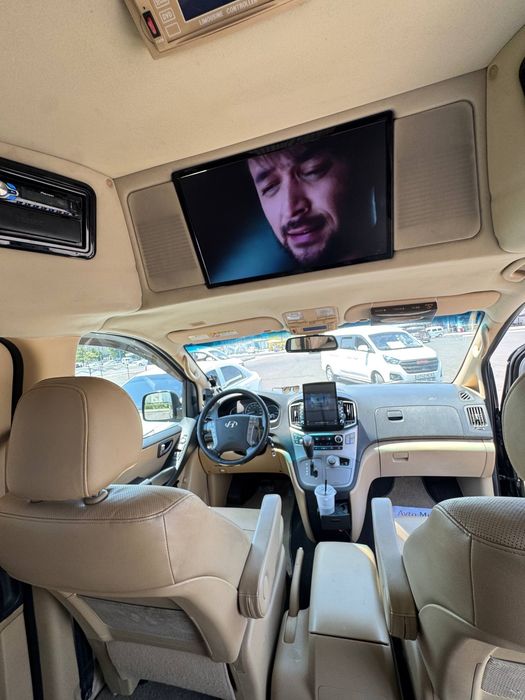 Hyundai grand starex