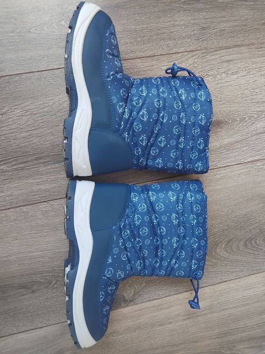 Детски ботуши с цип и вата нови