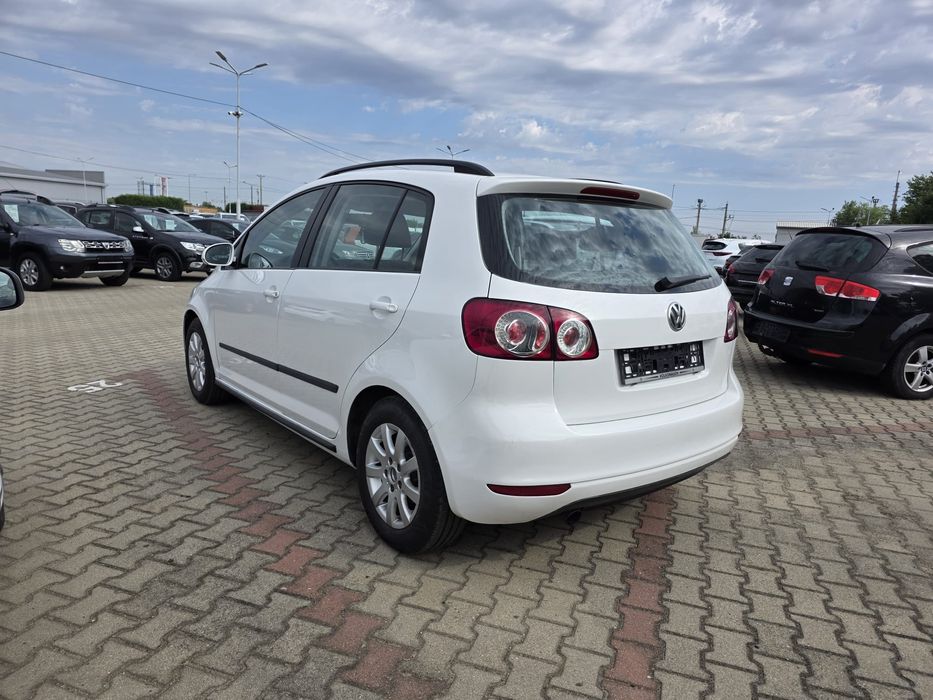 VOLKSWAGEN Golf Plus 2011 — imagine 4
