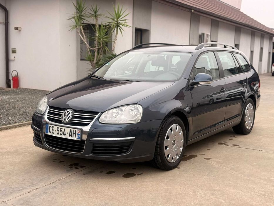 VW Golf - An 2008 - 1.9 TDI 105Cp - Navigație * Climă * Senzori Parcare * Bluetooth