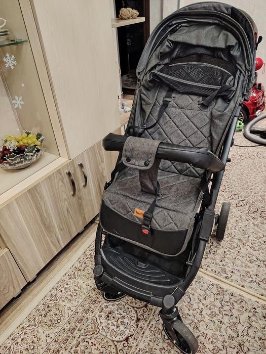 Продам детскую коляску