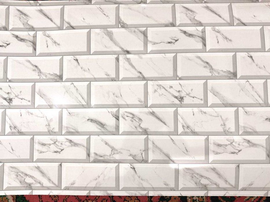 ПВХ является практичным решением для защиты рабочей зоны кухни