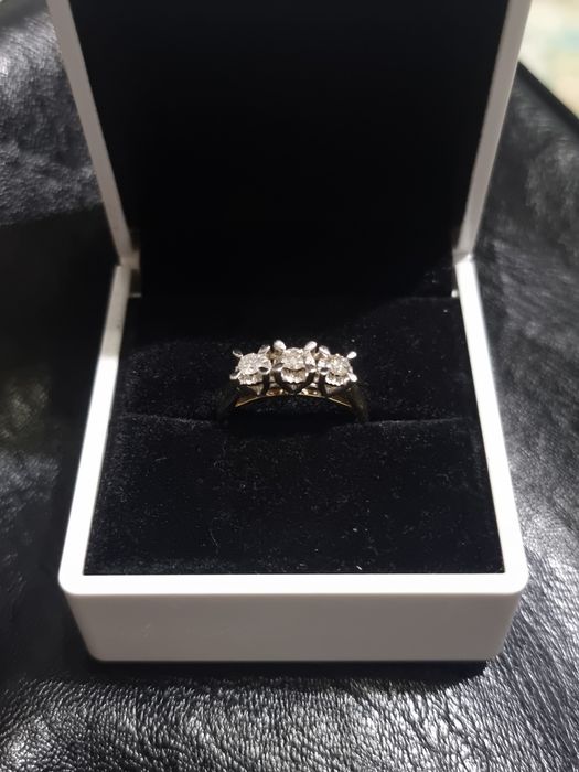 Бриллиантовое кольцо