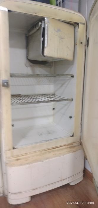 Продается б/у холодильник Днепр в рабочем состоянии цена 700 00