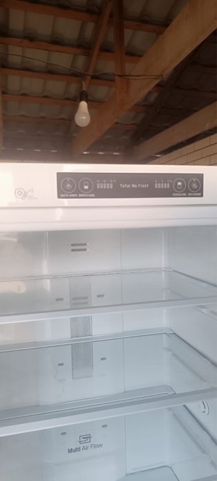 Продам холодильник LG