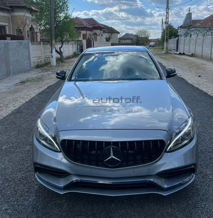 Bara fata compatibila cu Mercedes W205 C-Class (2014+) Facelift C63 Design