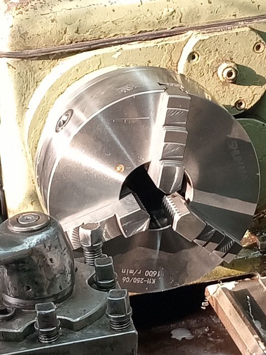 Патрон токарный. 250