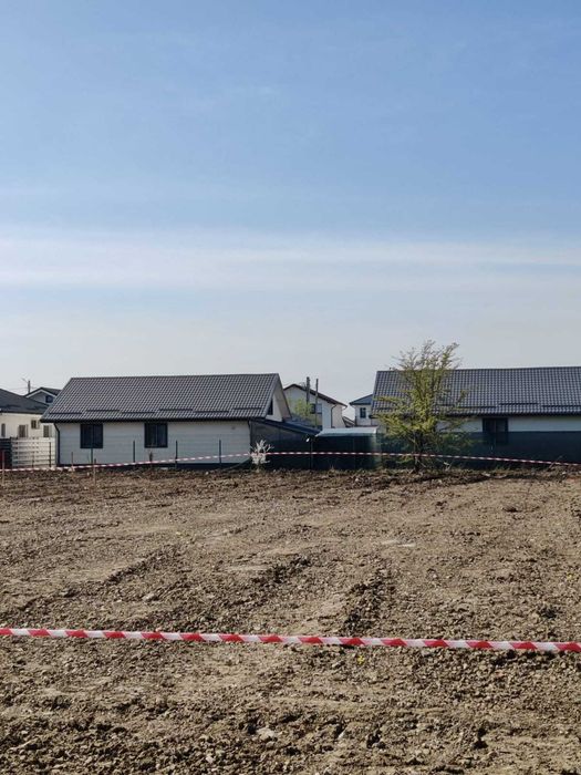 Potrivit pentru casa, 20 m deschidere, utilitati, urbanism, promotie