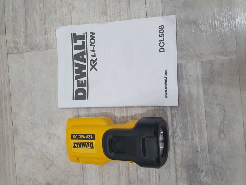Фонарь Dewalt DCL 508 12 V
