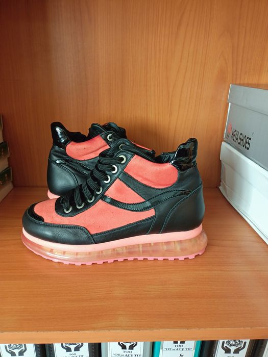 Ботинки женские демисезонные