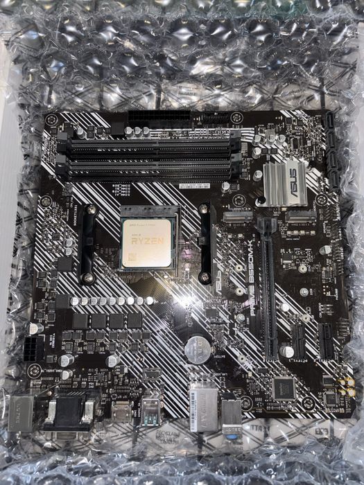 AMD Ryzen 7 5700G + Placă ASUS B550M-K