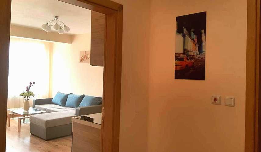 Дава се под наем Тристаен апартамент в Бургас, Изгрев - 80 кв.м за 165.75 € - Снимка #8