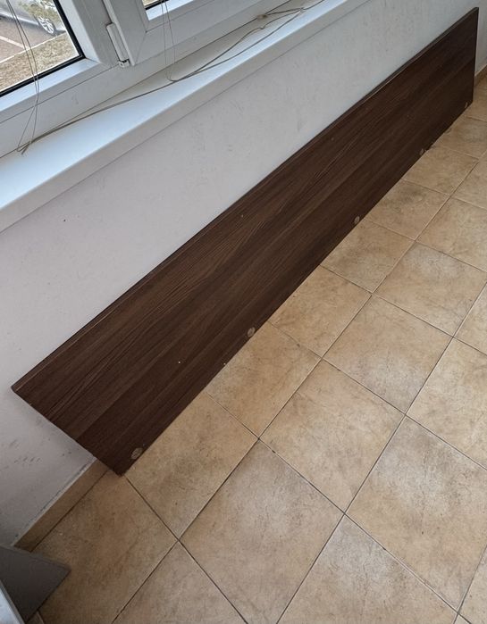 Отдам дверь от шкафа с зеркалом