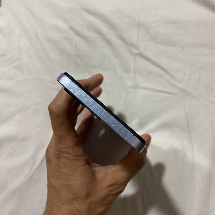 Infinix HOT 30i xotrasi 8+5.128gb 2ta sim