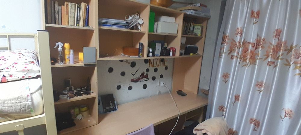 Железный кровать 2 ярусный.